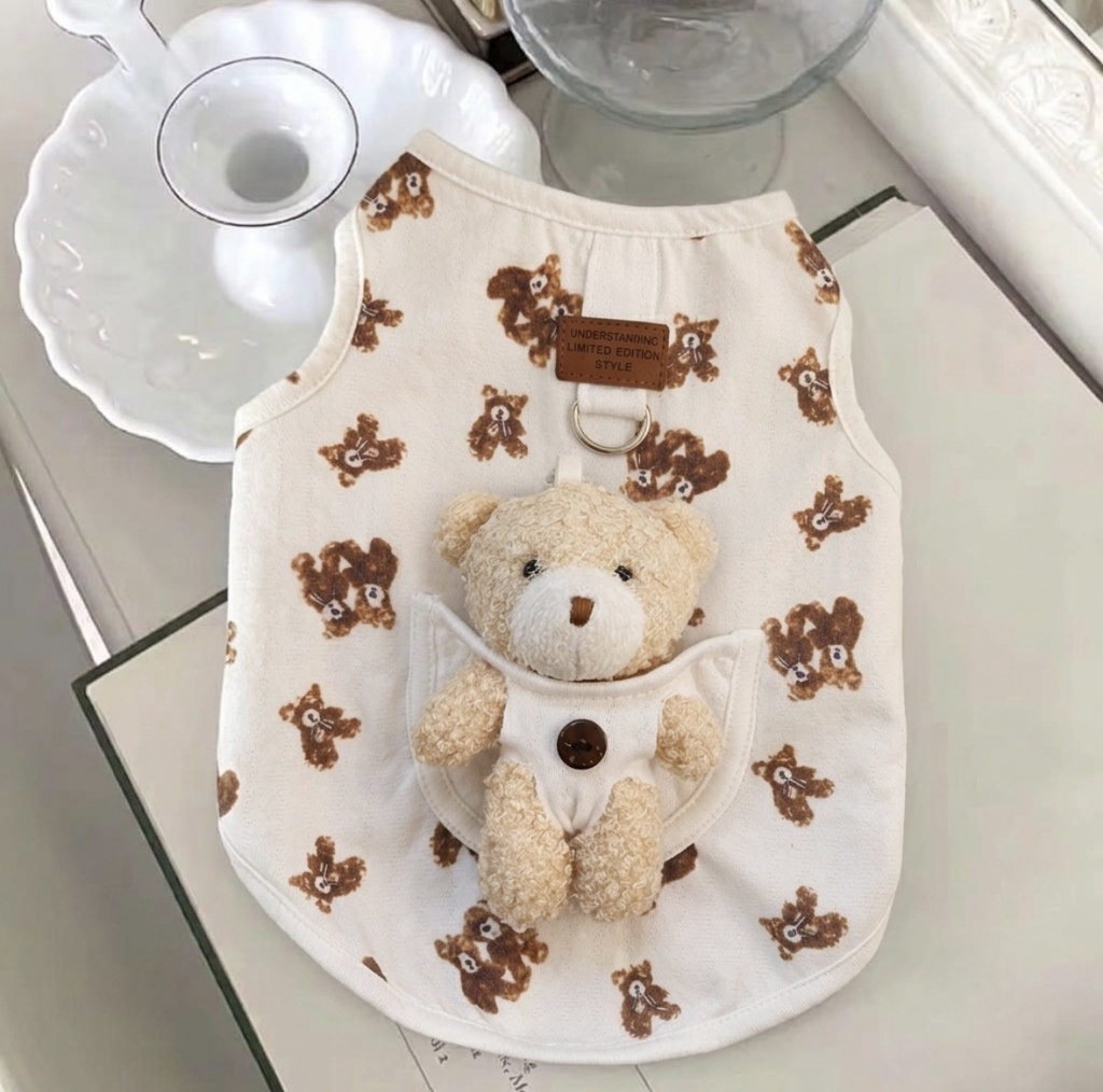 Printed vest with teddy bear🧸